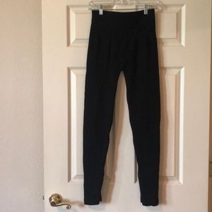 Black comfy leggings!